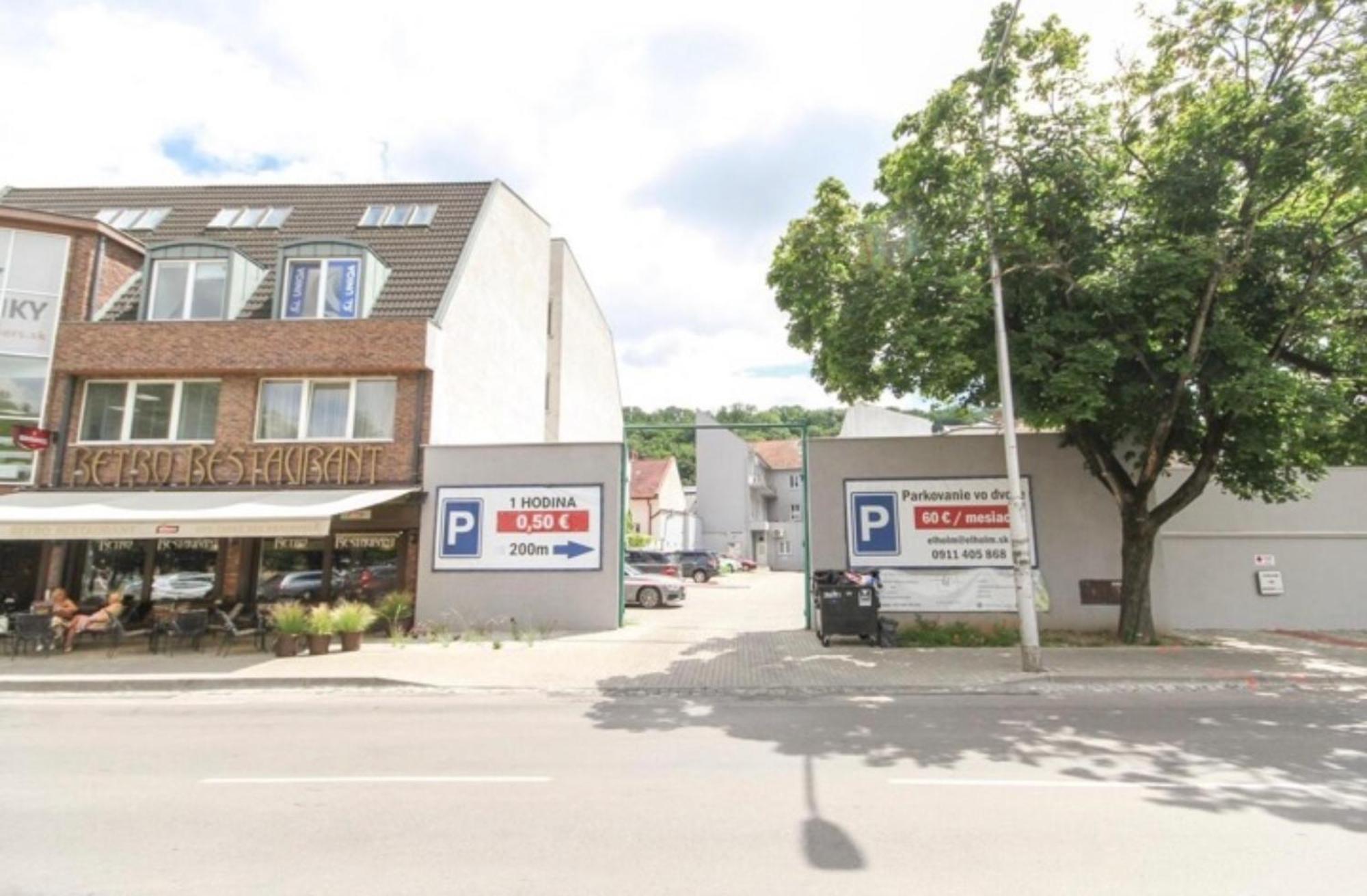 Apatman Fellini House Apartment Trencin Luaran gambar