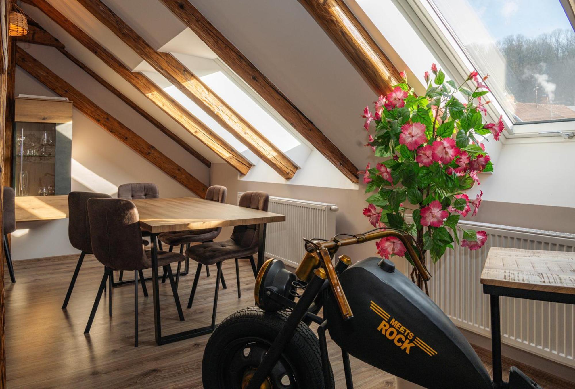Apatman Fellini House Apartment Trencin Luaran gambar